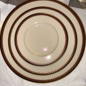 Small Lenox Monroe Presidential Collection Plate